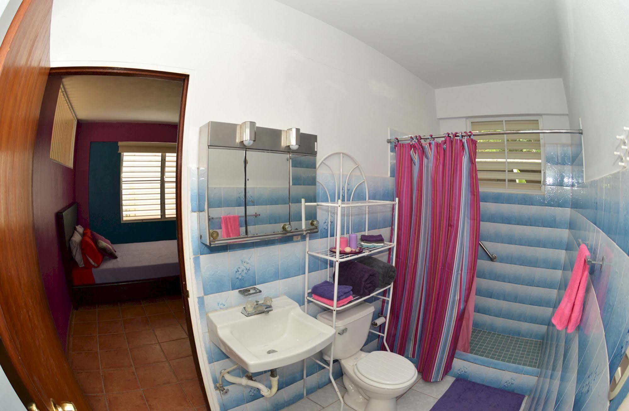 Wssm Surf House Bed and Breakfast Aguadilla Εξωτερικό φωτογραφία